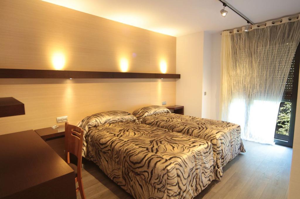 Hotel 9 Sant Antoni Рибес-де-Фресер Номер фото